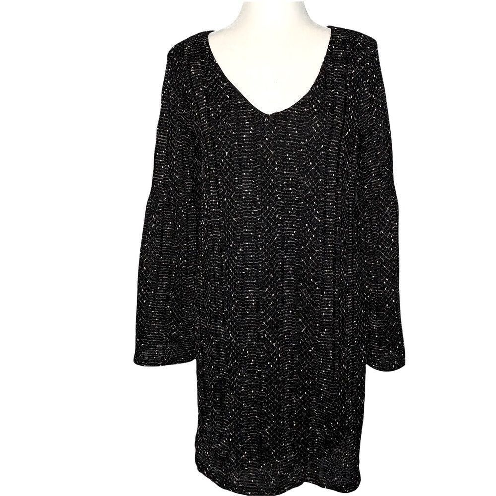 𝅺bebop Black and White Bell Sleeve V-neck Mini Dress Tunic Size L